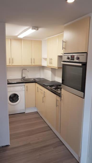 Beautiful Holiday Studio In The Heart Of Rochester Rochester  Esterno foto